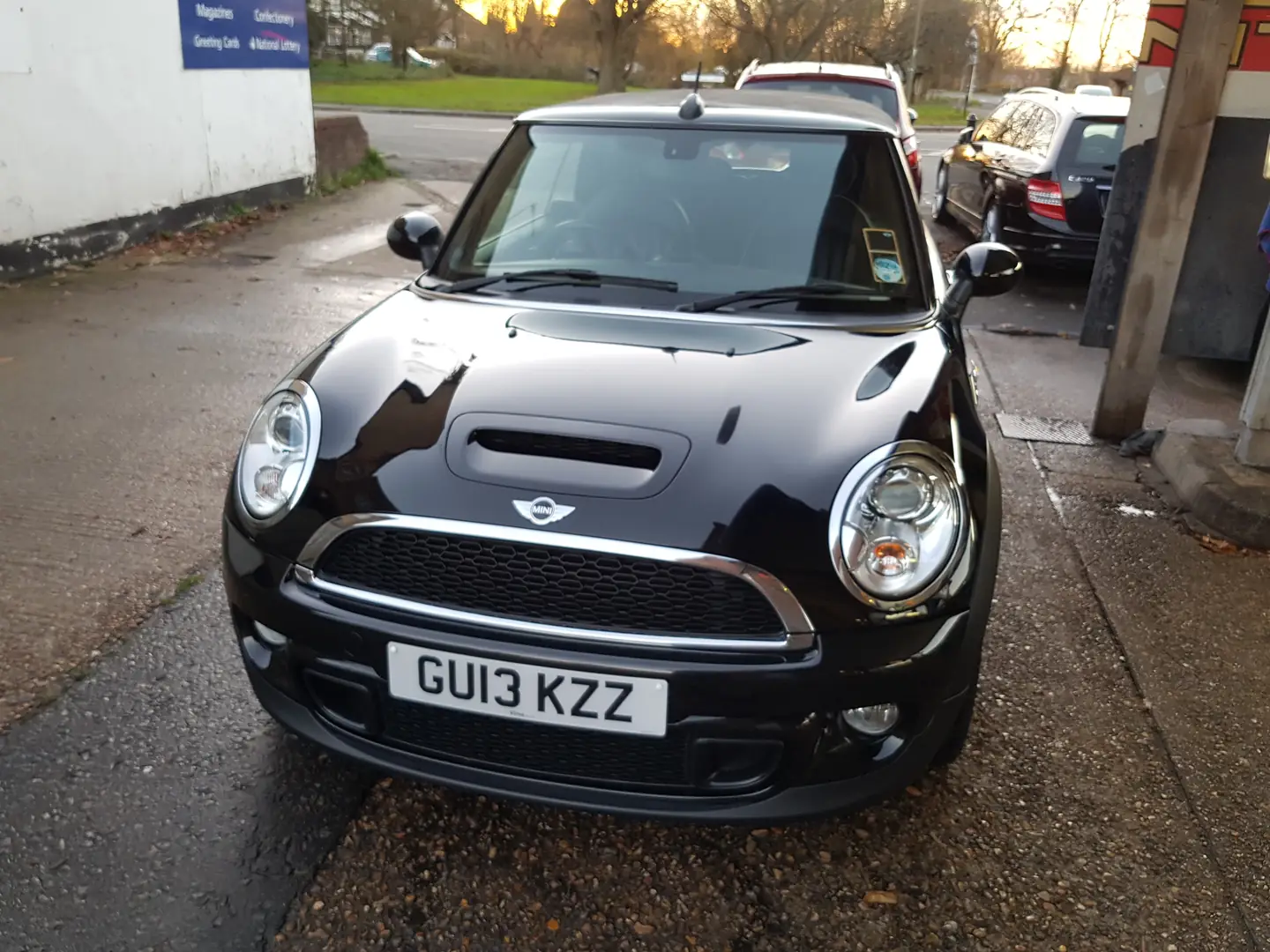 Black Mini Cooper S
